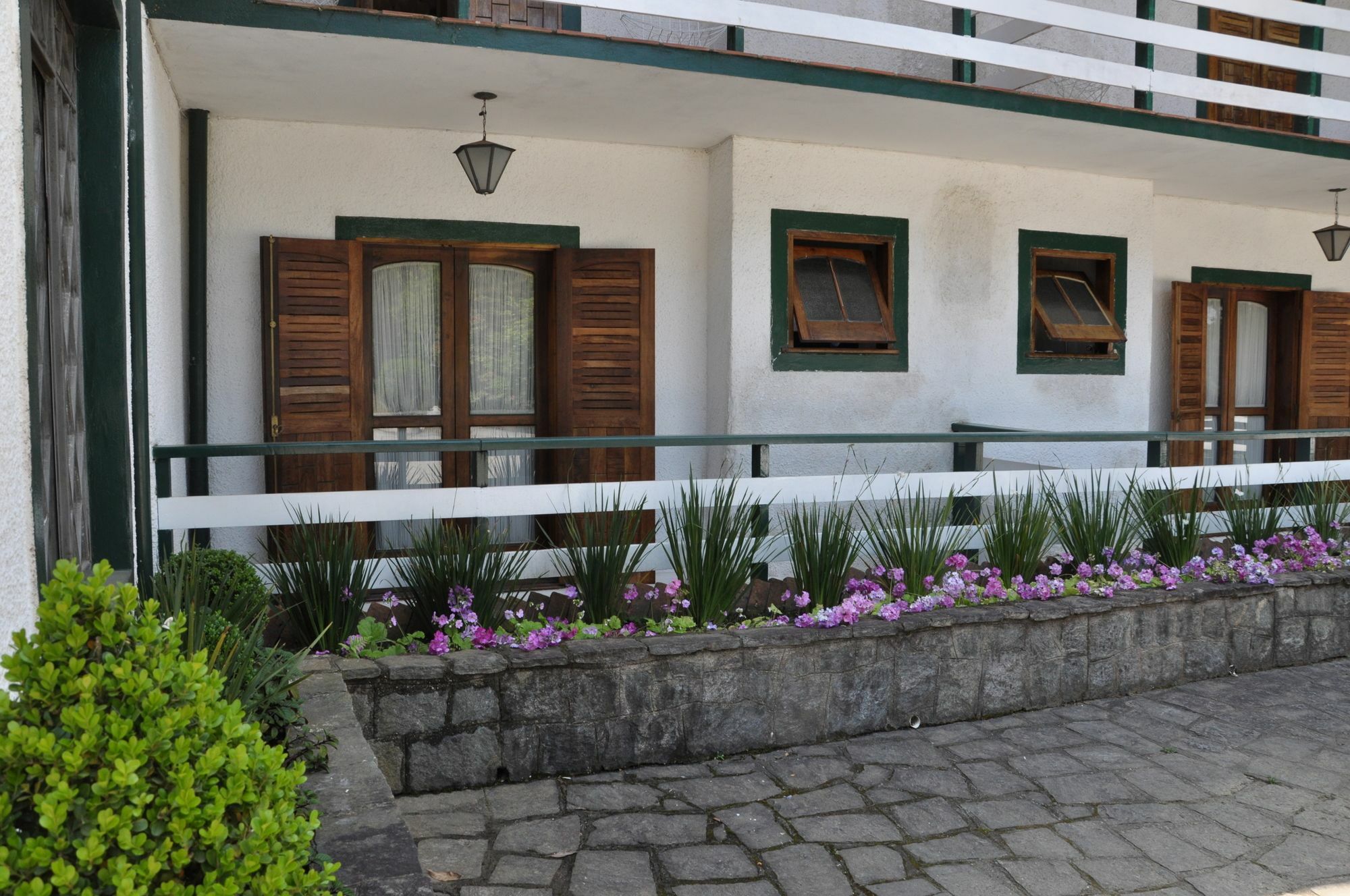 Hotel Vila Regina Кампус-ду-Жордан Екстер'єр фото
